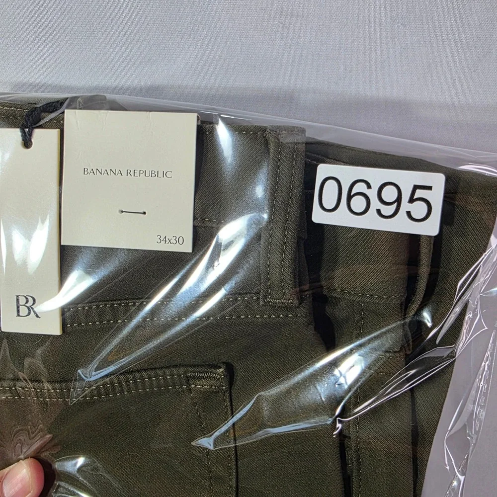 Banana Republic Slim Fit Traveler Pants Mens 36x30 Dark Olive Italian Fabric NWT